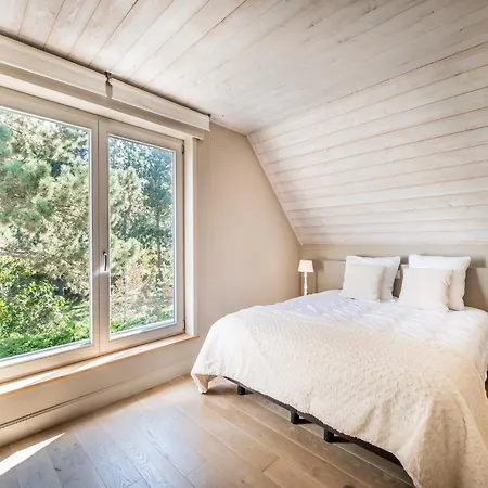 Villa Laury Luxurious In A Quiet Location, Cleaning Included Koksijde