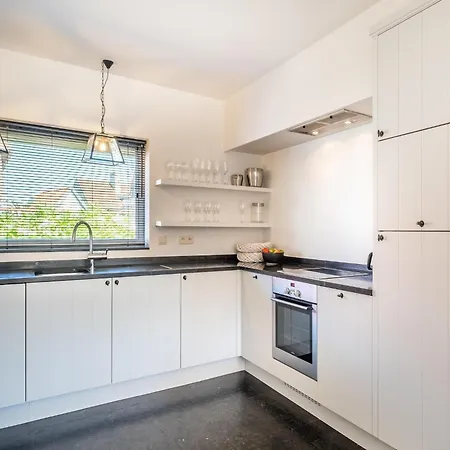 Laury Luxurious In A Quiet Location, Cleaning Included Villa