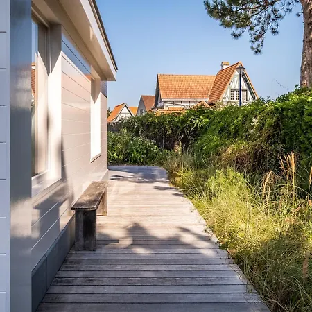 Villa By The Sea With Jacuzzi, Cleaning Included *