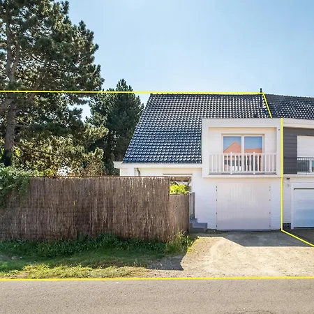 By The Sea With Jacuzzi, Cleaning Included * Koksijde